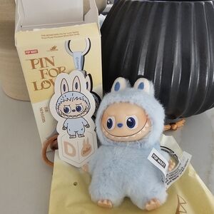 PIN FOR LOVE LETTER D, BRAND NEW